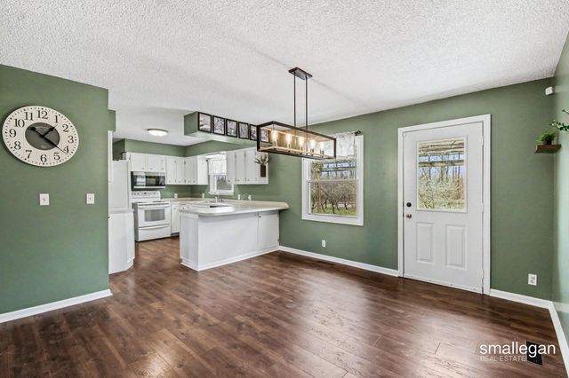 1120 S Loomis Road, Mount Pleasant, MI 48858