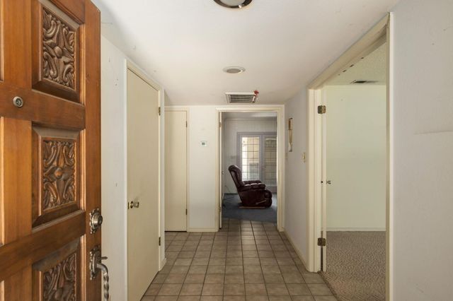 5345 E Butler Avenue, Fresno, CA 93727