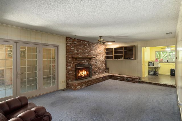5345 E Butler Avenue, Fresno, CA 93727