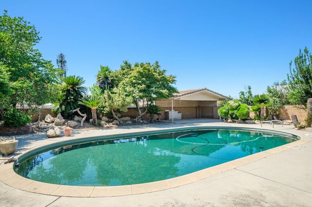 5345 E Butler Avenue, Fresno, CA 93727