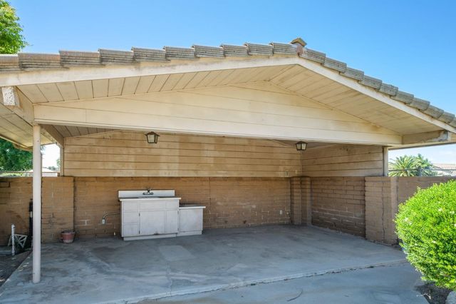 5345 E Butler Avenue, Fresno, CA 93727