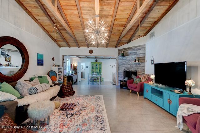 357 S Seneca Boulevard, Daytona Beach, FL 32114