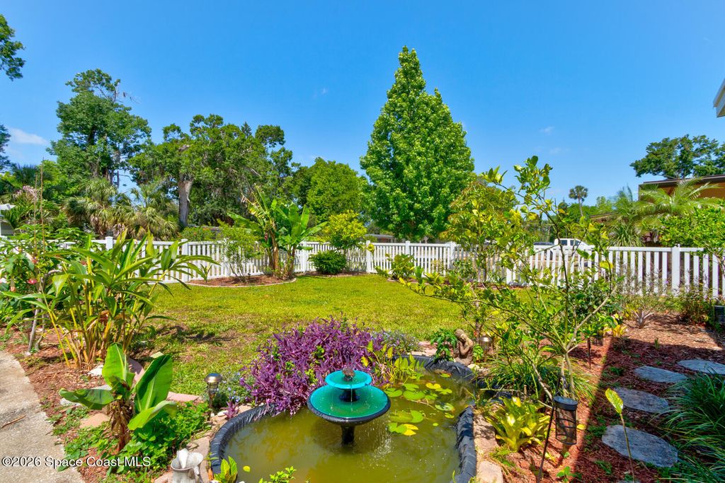 357 S Seneca Boulevard, Daytona Beach, FL 32114