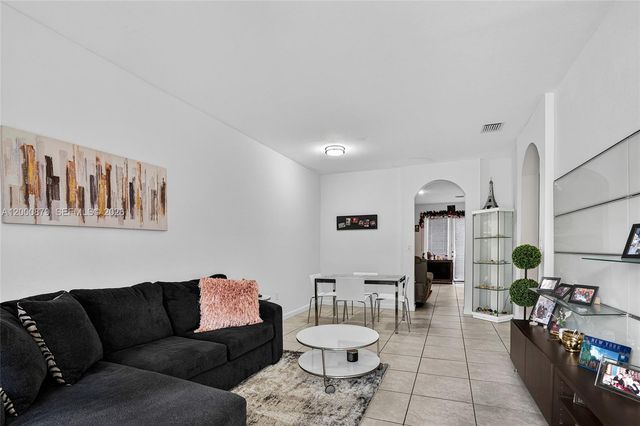 9341 SW 171st Ave, Miami, FL 33196