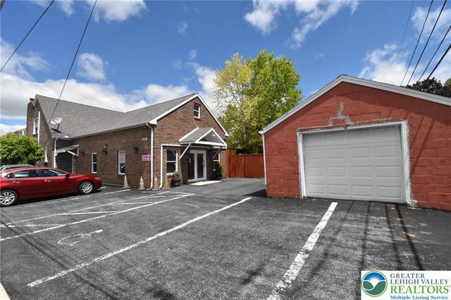 424 Grape Street, Whitehall Twp, PA 18052