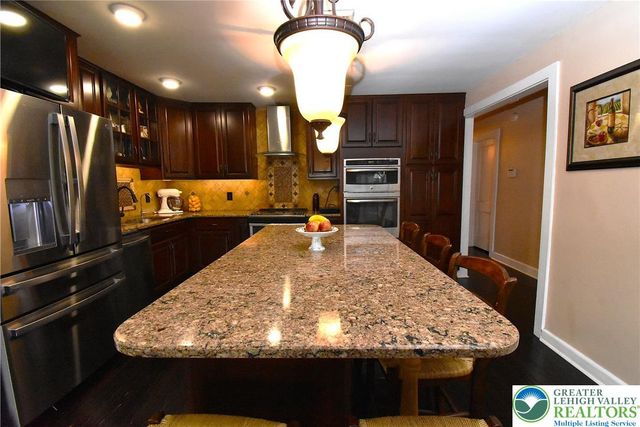 424 Grape Street, Whitehall Twp, PA 18052
