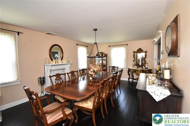 424 Grape Street, Whitehall Twp, PA 18052