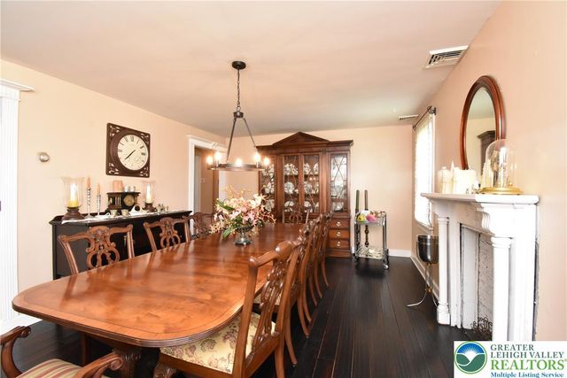 424 Grape Street, Whitehall Twp, PA 18052