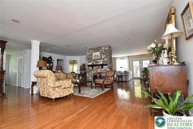 424 Grape Street, Whitehall Twp, PA 18052