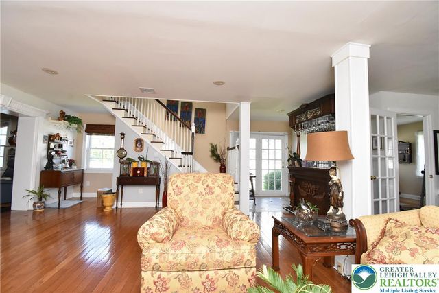 424 Grape Street, Whitehall Twp, PA 18052