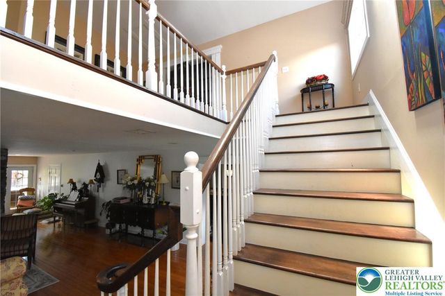 424 Grape Street, Whitehall Twp, PA 18052
