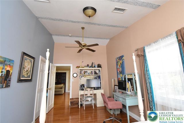424 Grape Street, Whitehall Twp, PA 18052