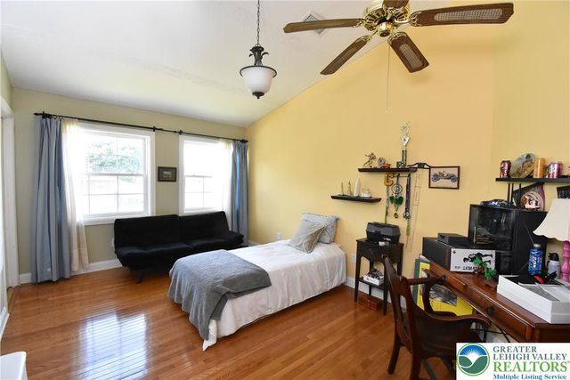 424 Grape Street, Whitehall Twp, PA 18052
