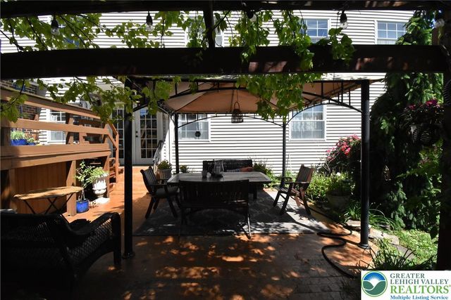 424 Grape Street, Whitehall Twp, PA 18052