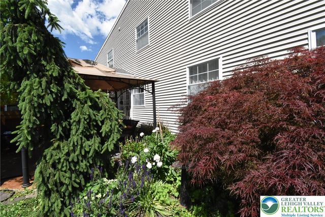 424 Grape Street, Whitehall Twp, PA 18052
