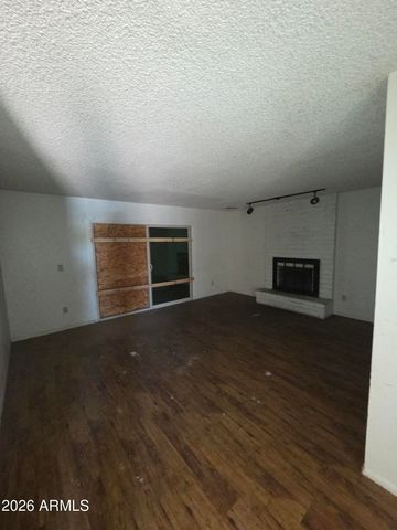 901 W ANGELA Drive, Phoenix, AZ 85023