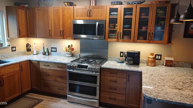 16191 Twin Drive, La Pine, OR 97739