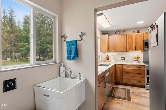 16191 Twin Drive, La Pine, OR 97739