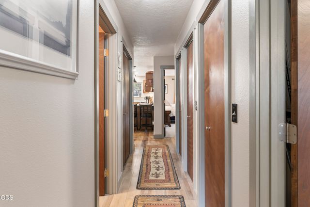 16191 Twin Drive, La Pine, OR 97739