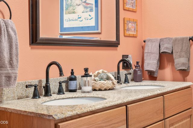 16191 Twin Drive, La Pine, OR 97739