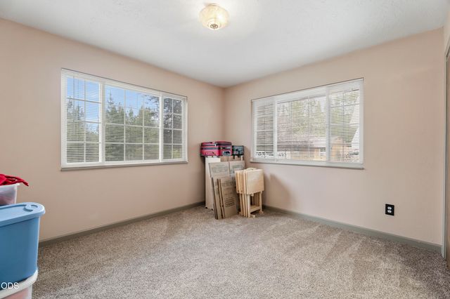 16191 Twin Drive, La Pine, OR 97739