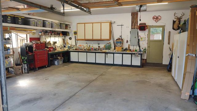 16191 Twin Drive, La Pine, OR 97739