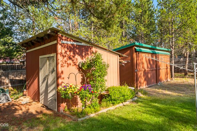 16191 Twin Drive, La Pine, OR 97739