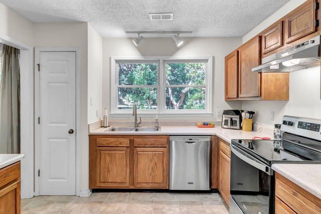 1885 Paddy Place, Charleston, SC 29407