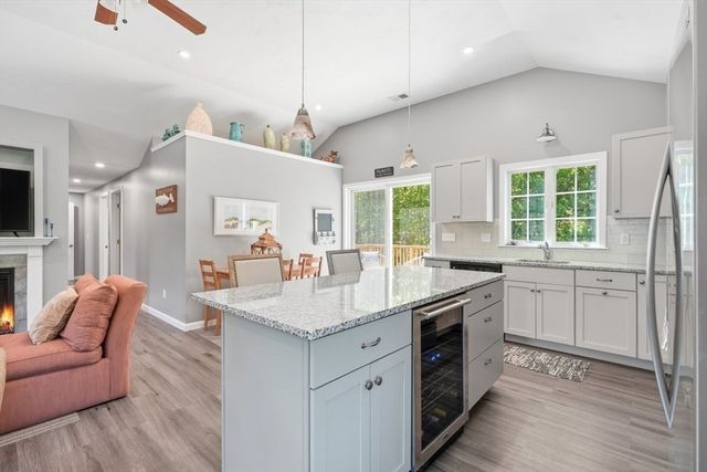 202 Quaker Rd, Falmouth, MA 02540