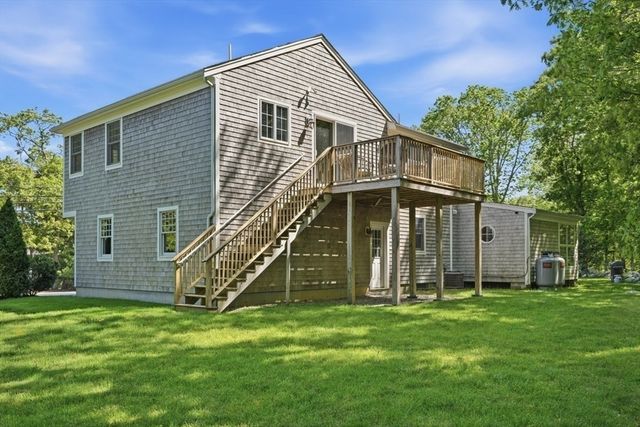 202 Quaker Rd, Falmouth, MA 02540