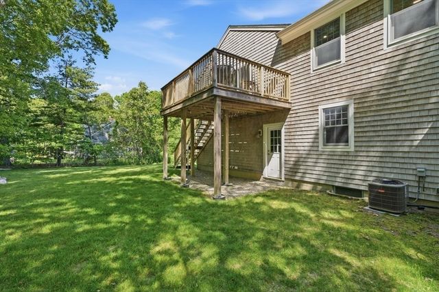 202 Quaker Rd, Falmouth, MA 02540