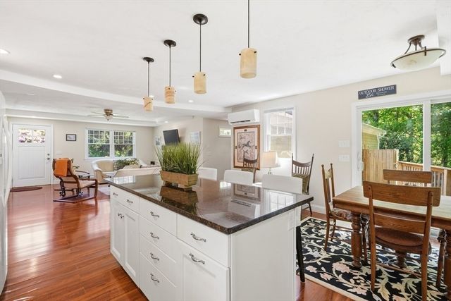 202 Quaker Rd, Falmouth, MA 02540