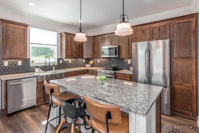 2621 Central Avenue, Middletown, OH 45044