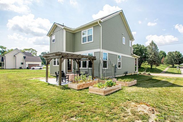 2621 Central Avenue, Middletown, OH 45044