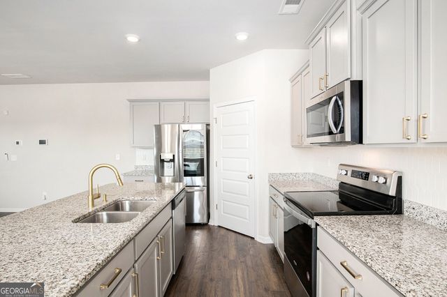 10 Rainy Court, Hoschton, GA 30548