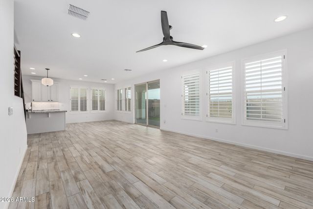 5632 E SANDIA Street, Mesa, AZ 85215