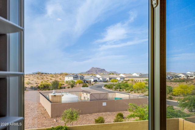 5632 E SANDIA Street, Mesa, AZ 85215