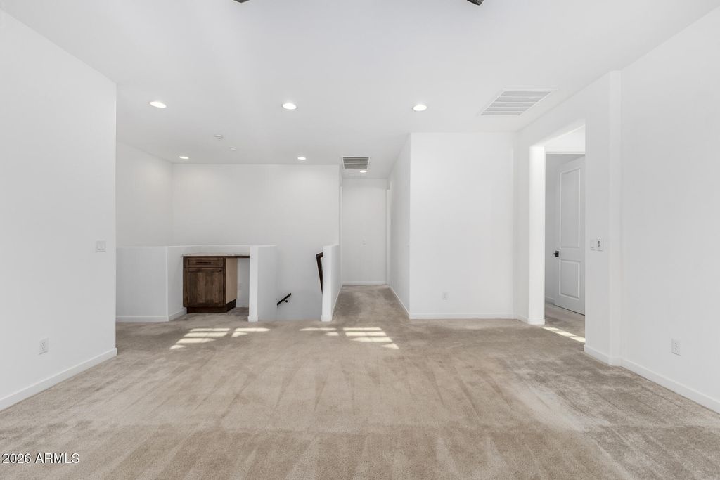 Image 33 of property listing at 5632 E SANDIA Street, Mesa, AZ 85215