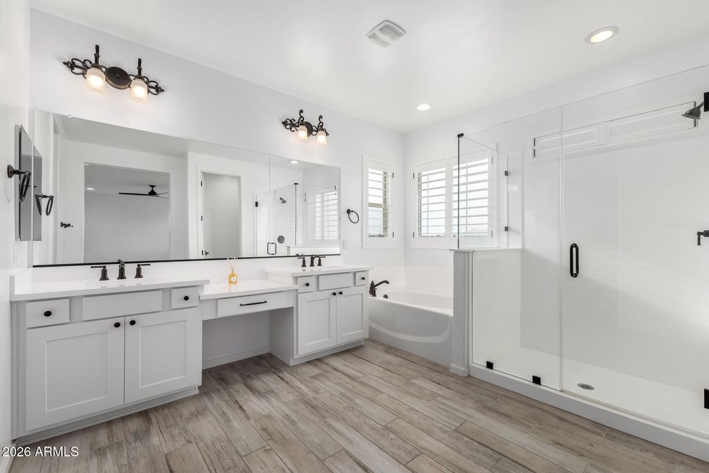 Image 38 of property listing at 5632 E SANDIA Street, Mesa, AZ 85215