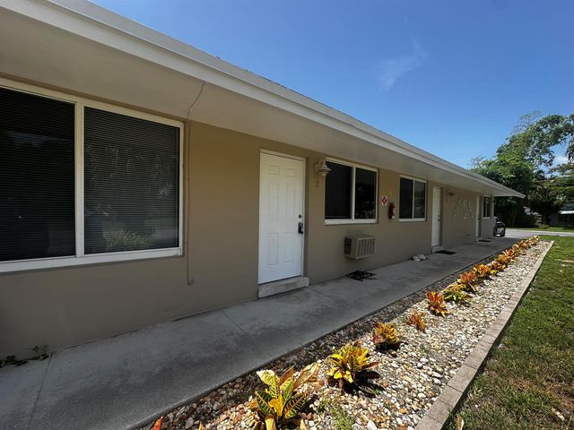 2000 NE 17TH Street 2, Fort Lauderdale, FL 33305