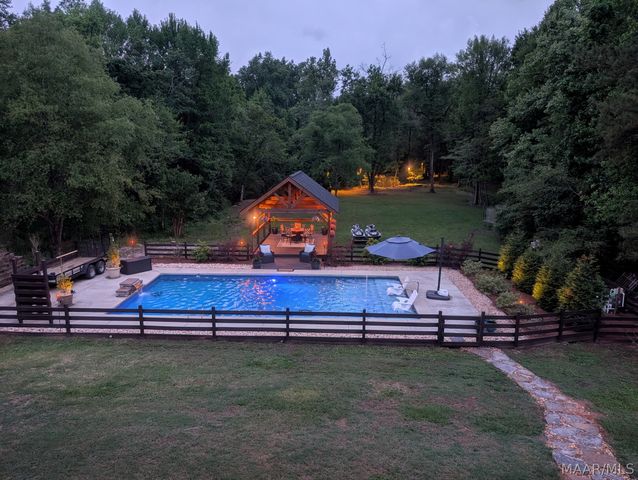939 Richfield Road, Deatsville, AL 36022