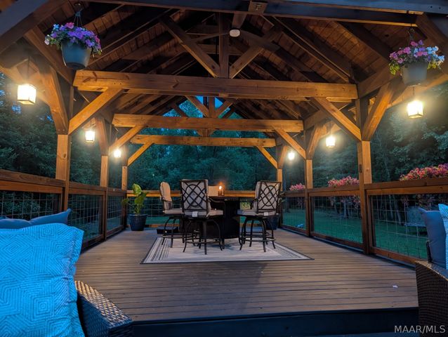 939 Richfield Road, Deatsville, AL 36022
