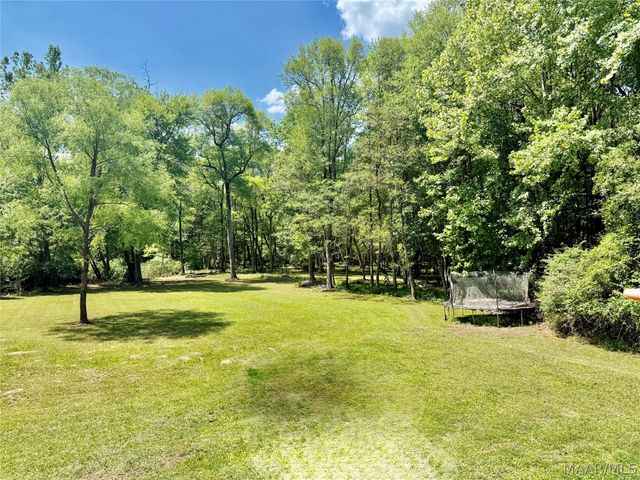 939 Richfield Road, Deatsville, AL 36022