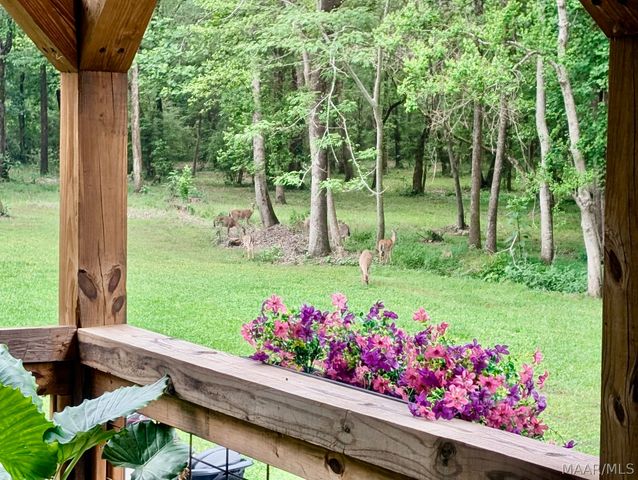 939 Richfield Road, Deatsville, AL 36022