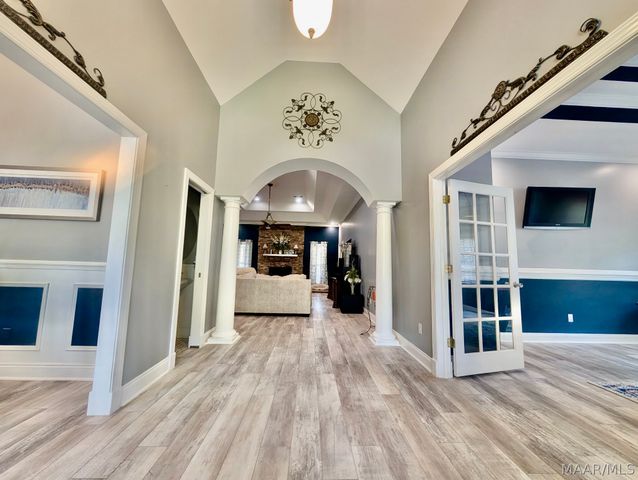 939 Richfield Road, Deatsville, AL 36022