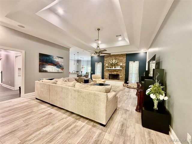 939 Richfield Road, Deatsville, AL 36022