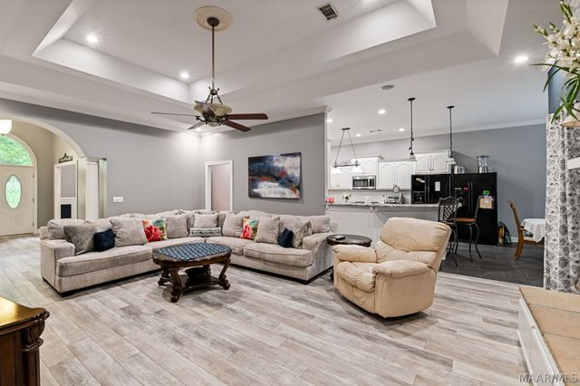 939 Richfield Road, Deatsville, AL 36022