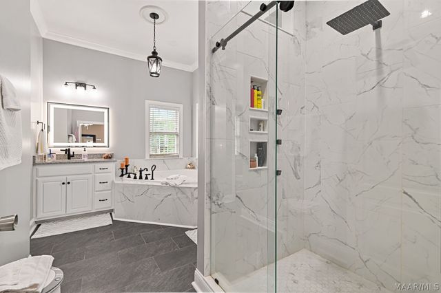 939 Richfield Road, Deatsville, AL 36022