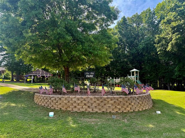 939 Richfield Road, Deatsville, AL 36022