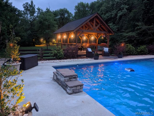 939 Richfield Road, Deatsville, AL 36022